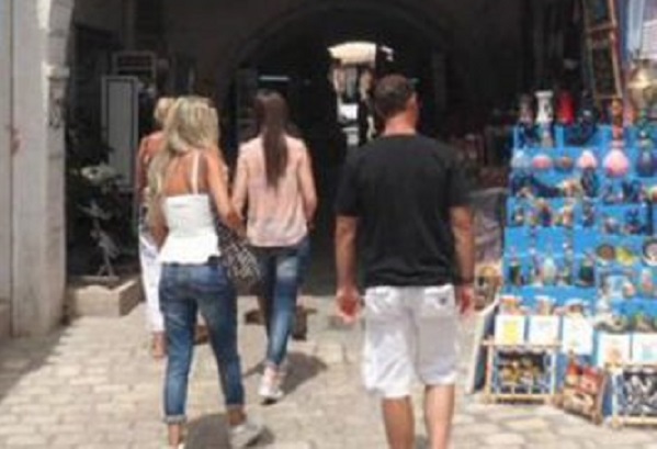 وزارة الداخلية توضّح أسباب موت سائح روسي مساء أمس بالحمامات 